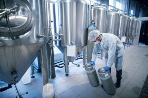 Nowoczesne trendy w projektowaniu maszyn dla sektora spożywczego, farmaceutycznego i chemicznego